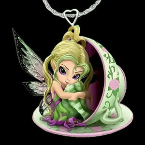 Beautiful Green Winged Fairy Princess Pendant Necklace 19"